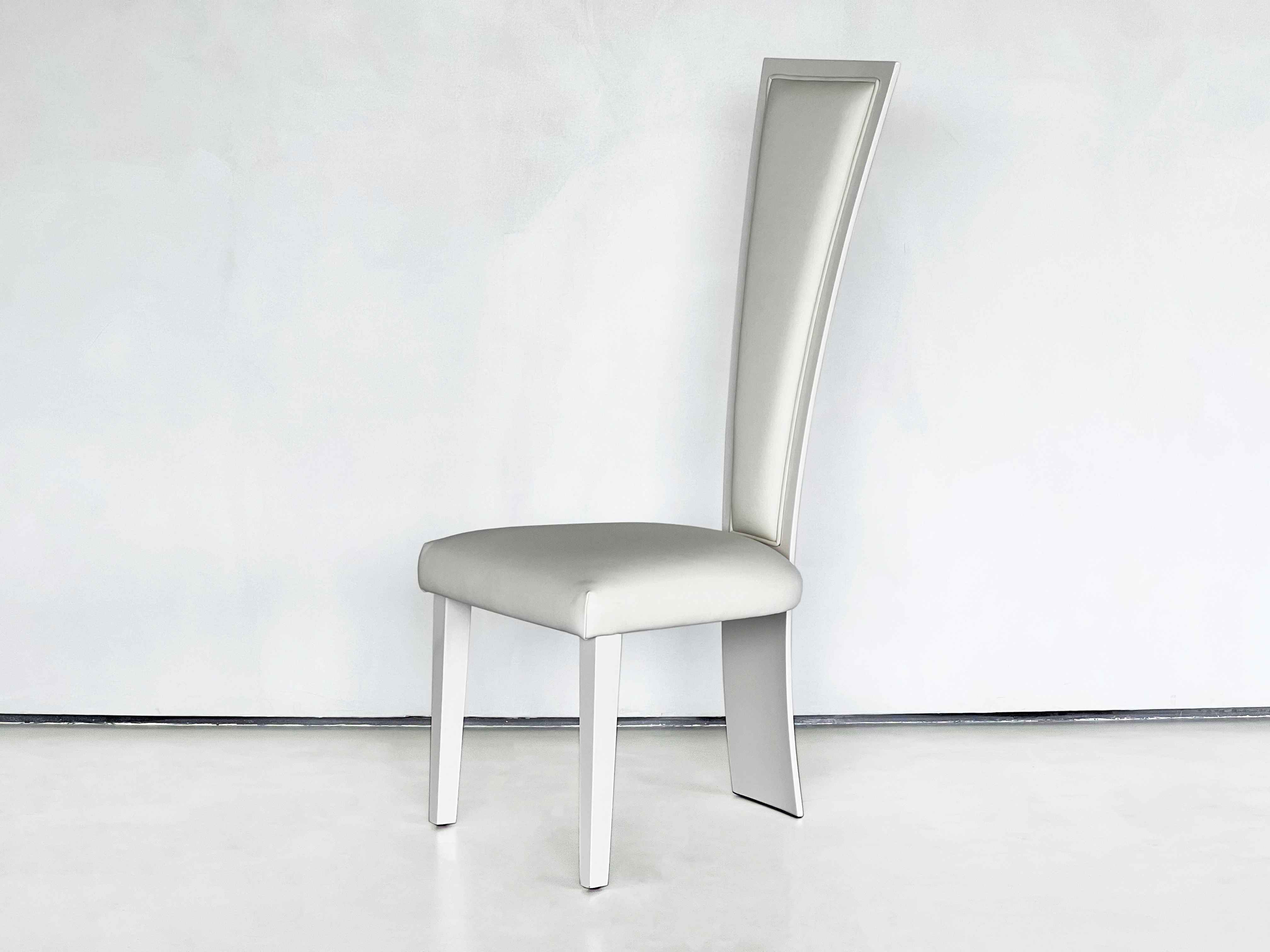 Mahjong table Supporting back chair