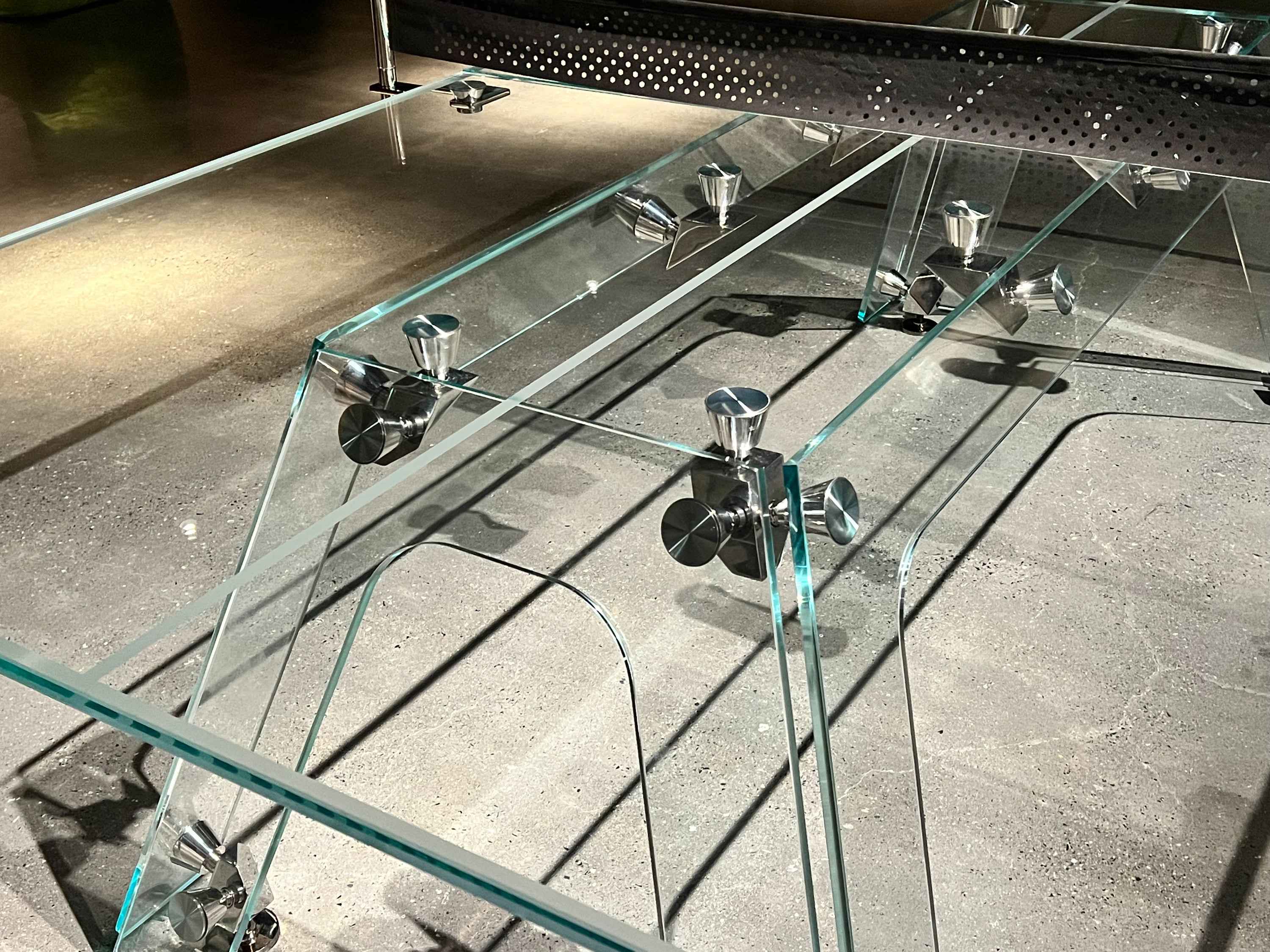 GLASS PING-PONG TABLE