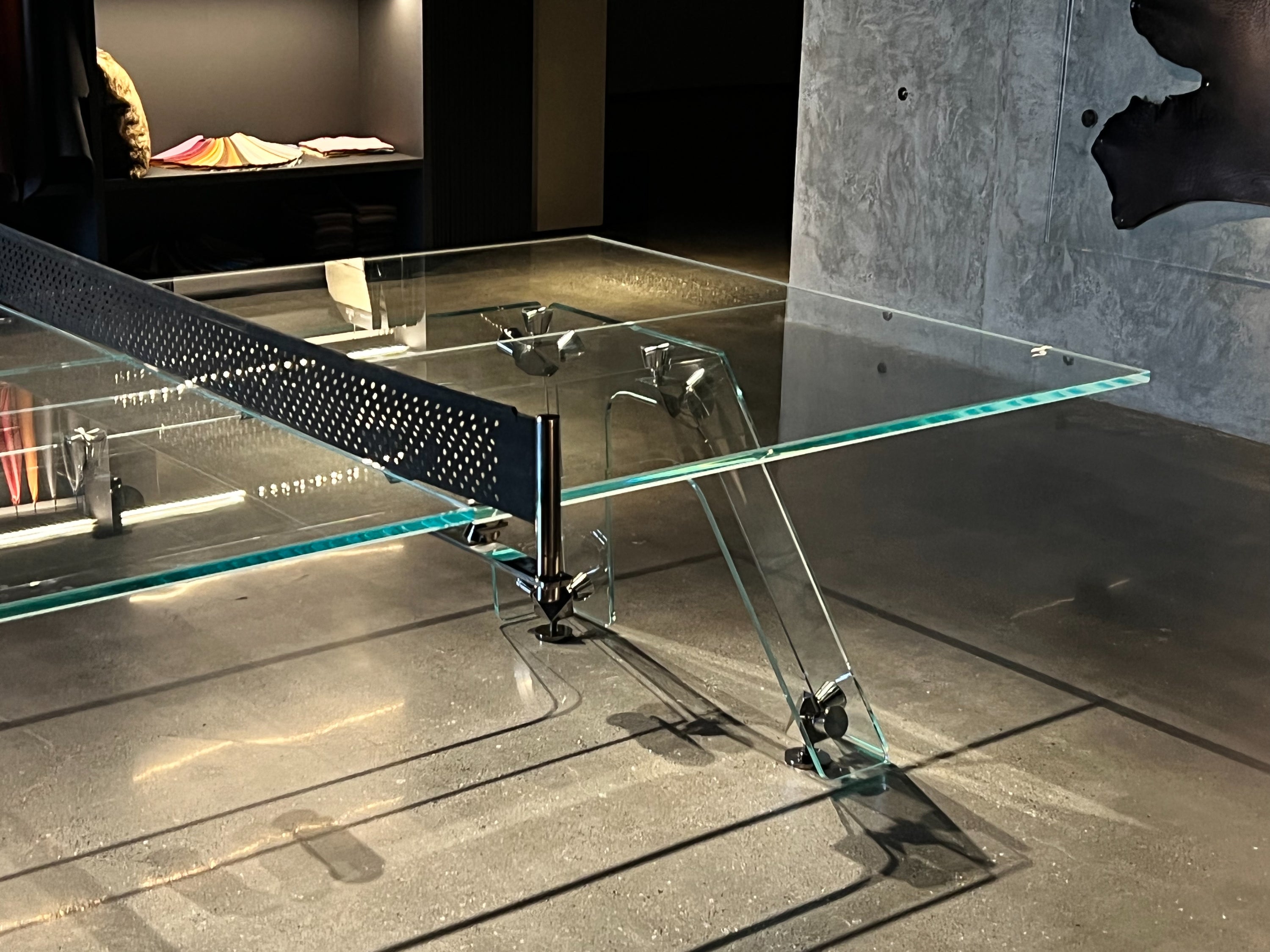 GLASS PING-PONG TABLE chiuchiufurniture