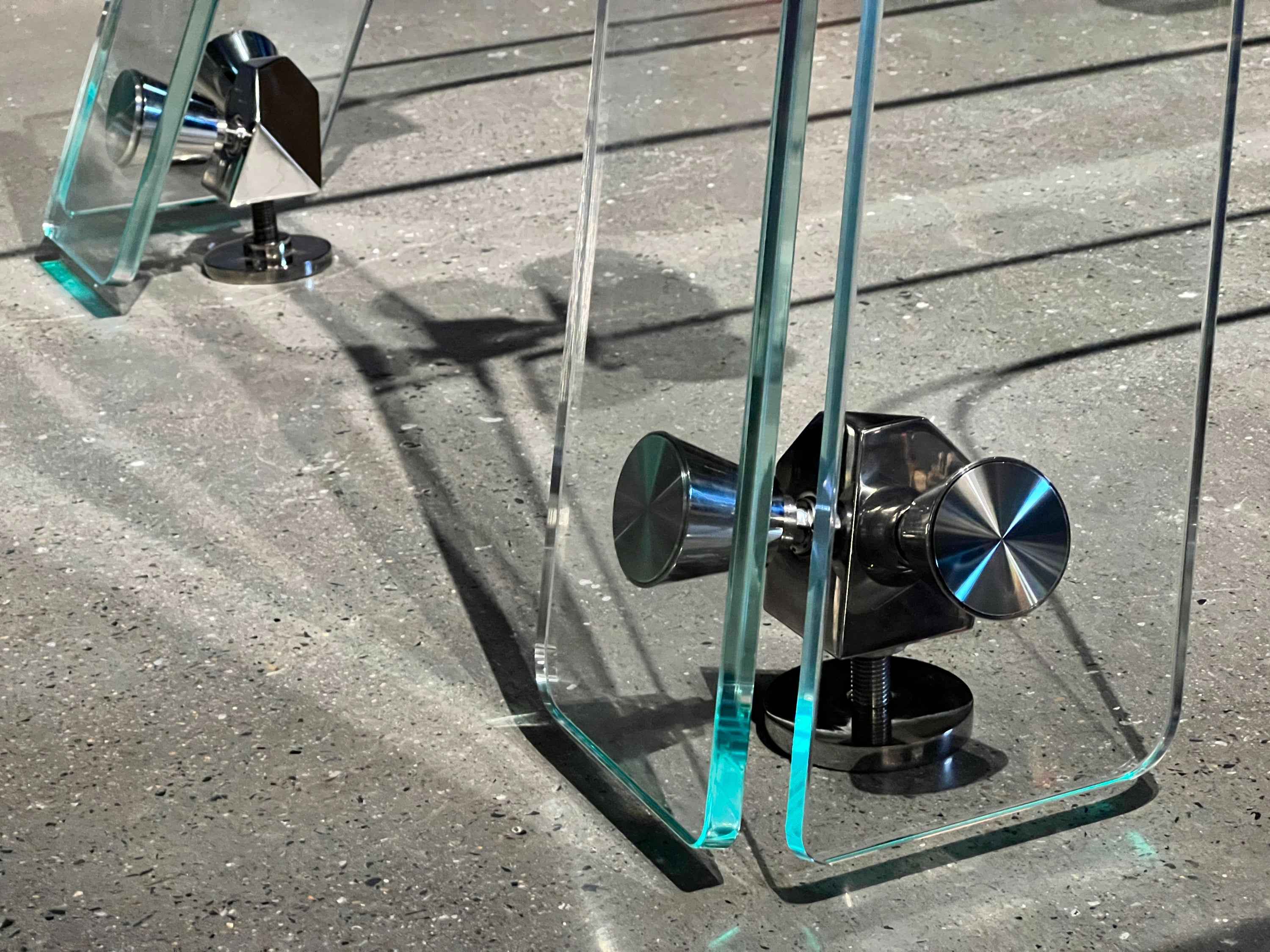 GLASS PING-PONG TABLE