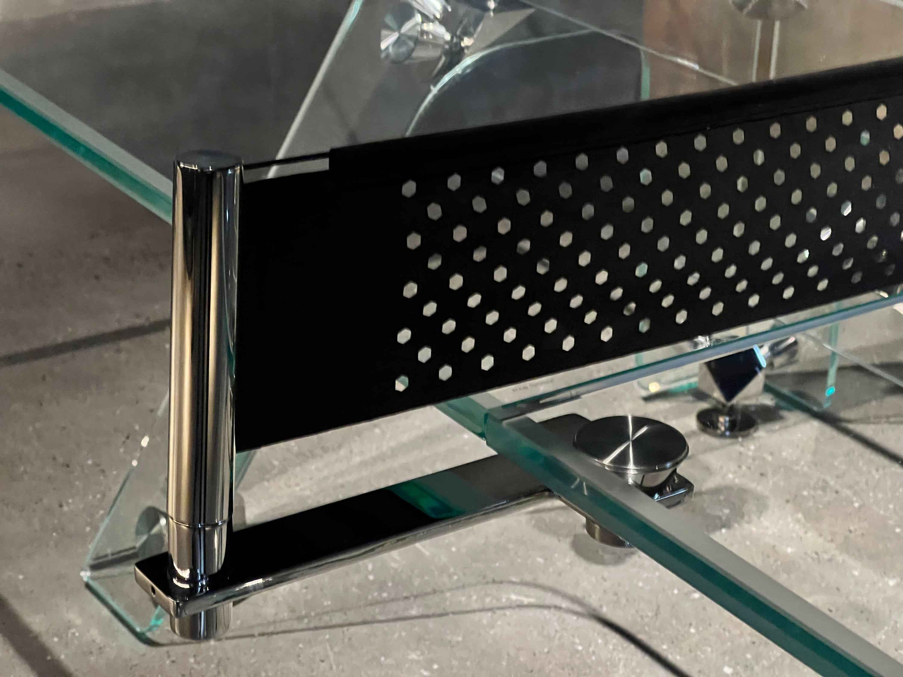 GLASS PING-PONG TABLE