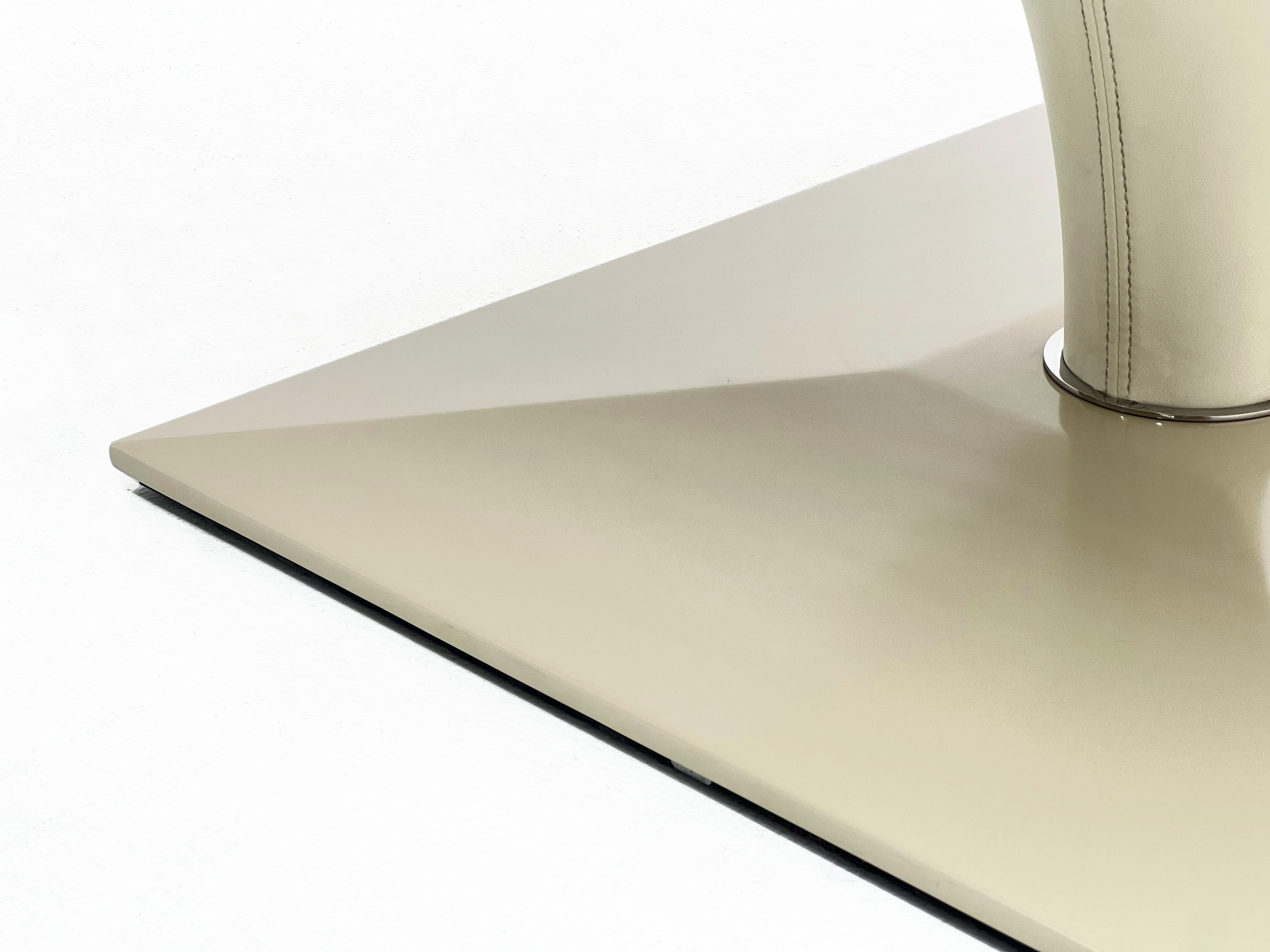 Mahjong table Supporting back chair