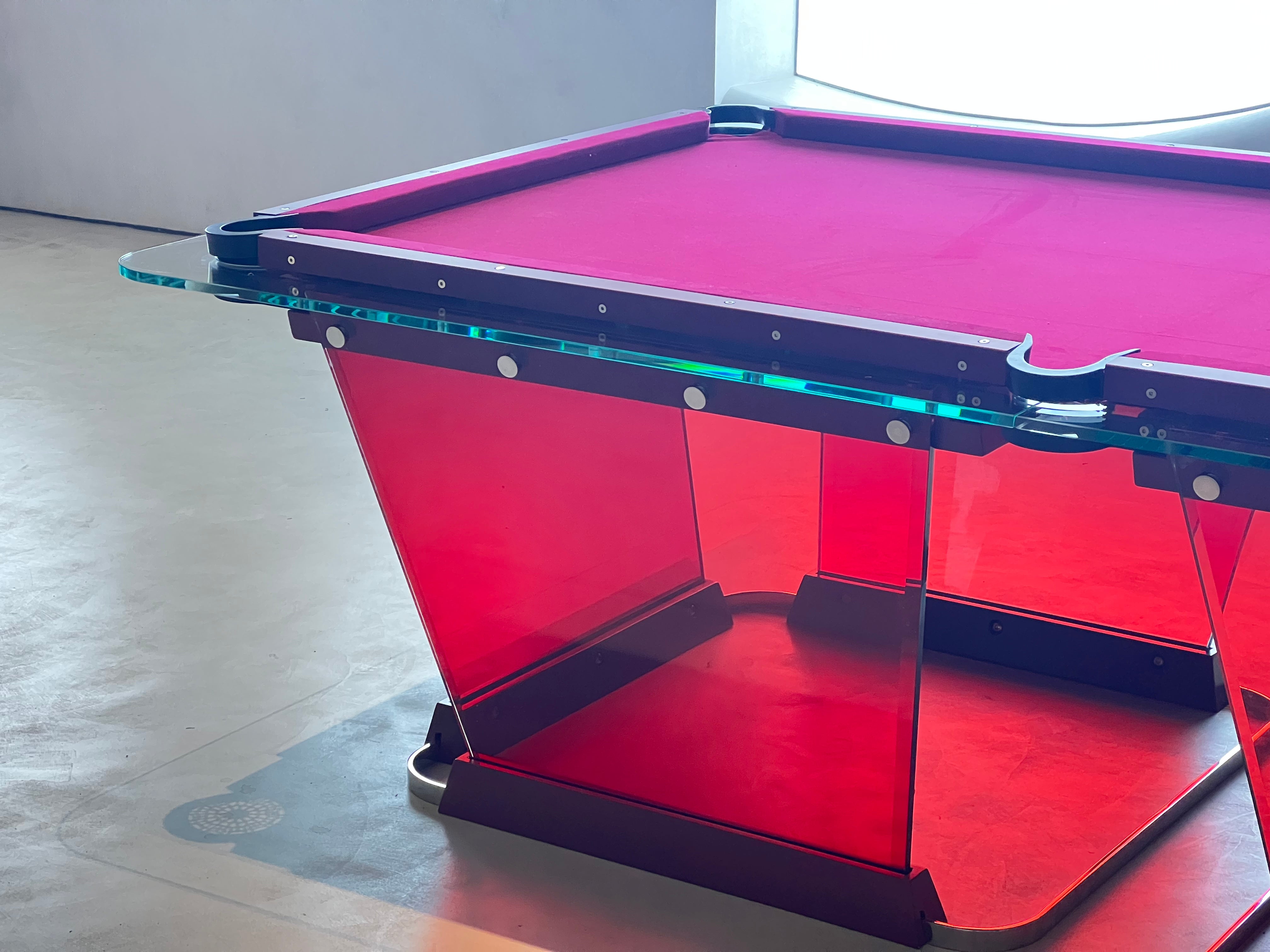 TK GLASS pool table