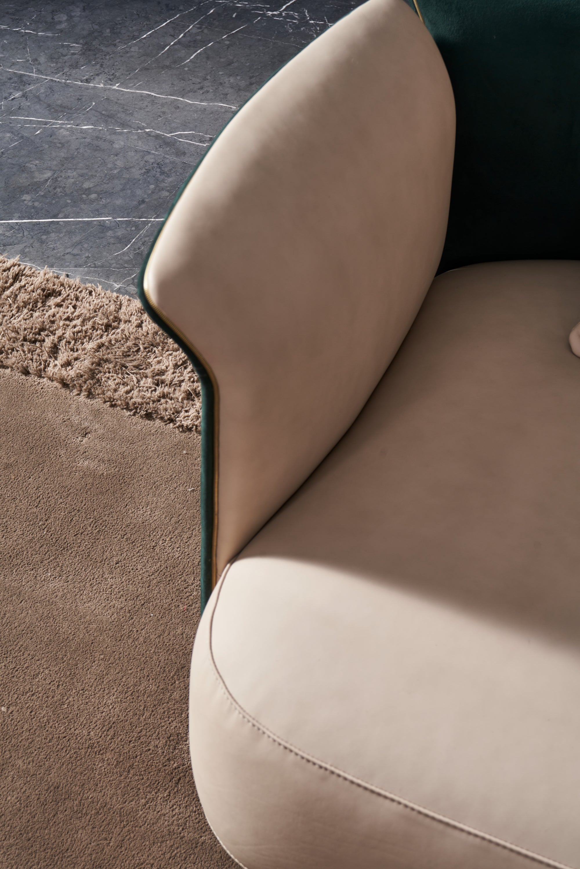 Modern Minimalist A64 Leather Sofa Bentley Style Ramsey Multi-Position Sofa VJ5-2105 - Luxury for Living Room